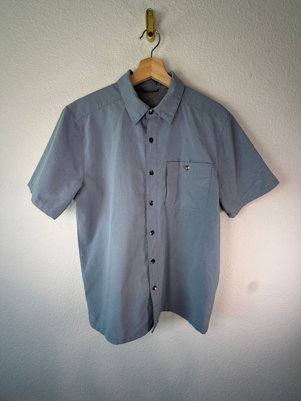 Royal Robbins Slate Grey Micro Grid Short Sleeve Performance Shirt Men's Medium